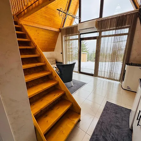 Villa Weekend House - *