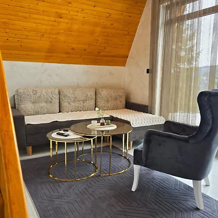 Weekend House - Willa Vlašić