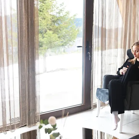 Willa Weekend House - *