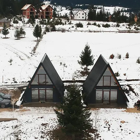 Weekend House - Willa Vlašić