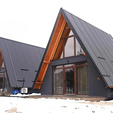 Villa Weekend House - *